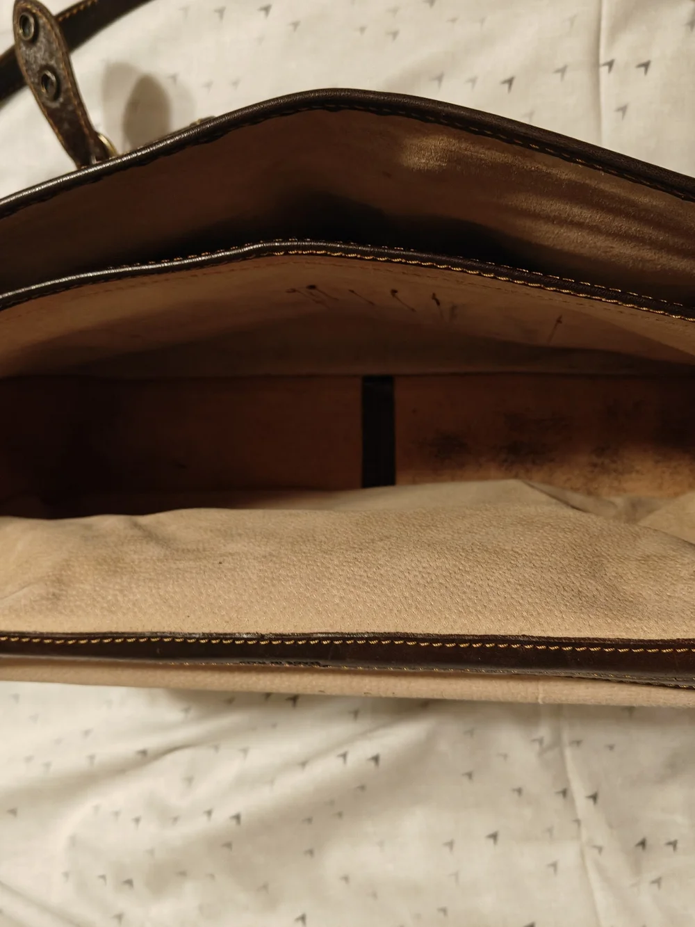 Classic Italian Brown Leather Messenger Briefcase Bag